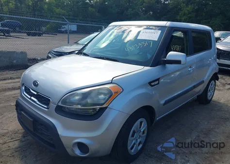 2012 Kia Soul z USA, uszkodzony, nr VIN KNDJT2A56C7419547